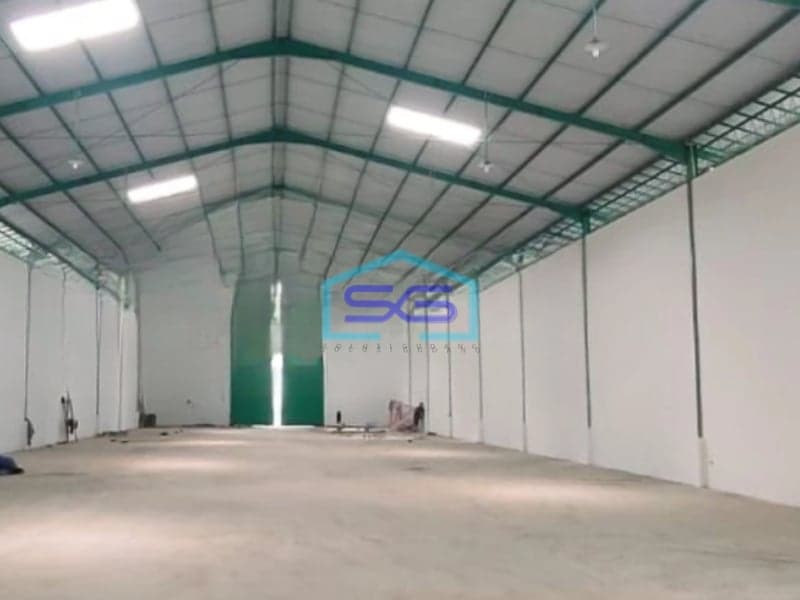 Disewakan Gudang Luas Bangunan  1020 m² Lokasi Strategis di Ngaliyan Semarang
