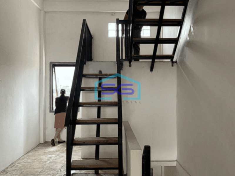 Dijual 1 Unit Ruko Strategis di Pasar Lemabang Jalan Bambang Utoyo, Palembang LB 240m2
