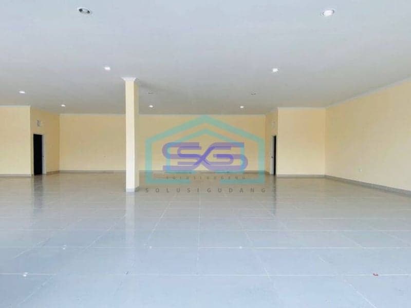 Disewakan Ruko Dua Blok Jalan Raya Uluwatu Lokasi Sangat Bagus