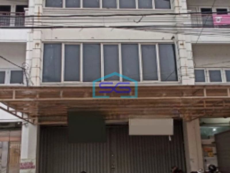 Disewakan Ruko Tengah Kota Daerah Depok Luas Bangunan 420 m²