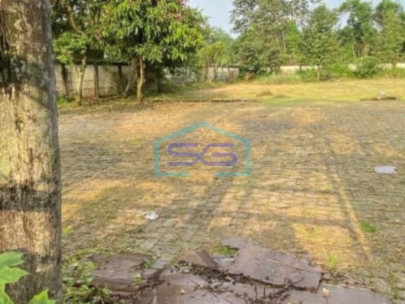 Dijual Tanah Bentuk Kotak di Pinggir Jalan Raya Bogor Jawa Barat LT 1000m2
