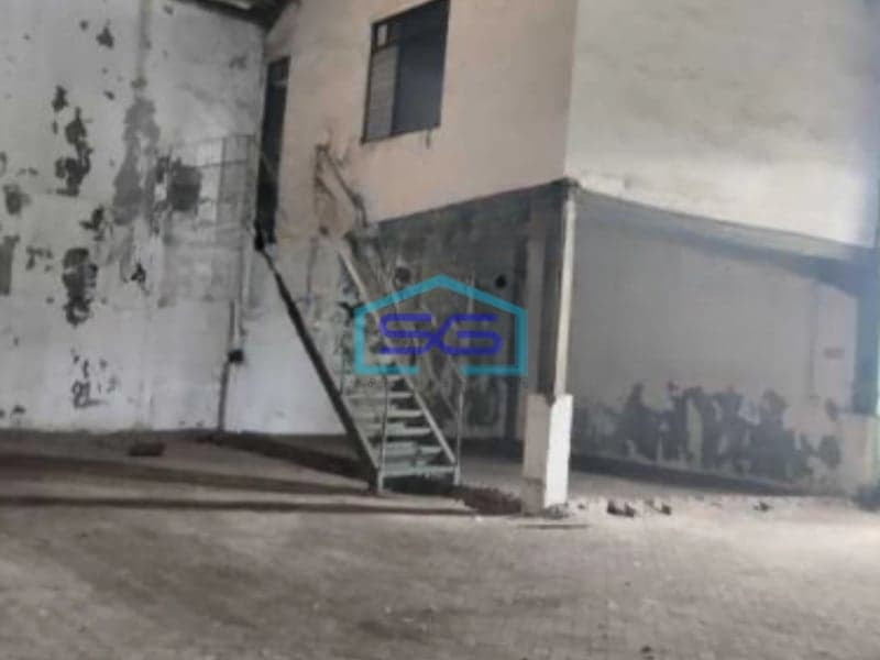 Dijual Gudang Luas Tanah 1100 m² Lokasi Margomulyo Surabaya