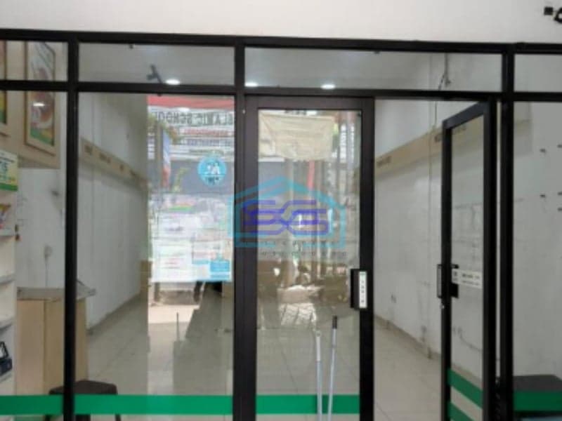 Disewakan Ruko Hadap Jalan Raya Lokasi Ramai di Ciledug Tangerang Selatan Luas Bangunan  136 m²