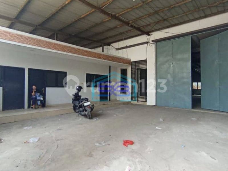 Disewakan Gudang Siap Pakai di Elang Laut Pik Jakarta Utara LB 1050m2