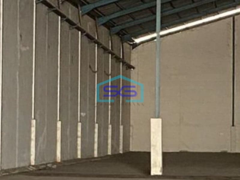 Disewakan Gudang Luas Bangunan   3000 m² Lokasi Surabaya Kota