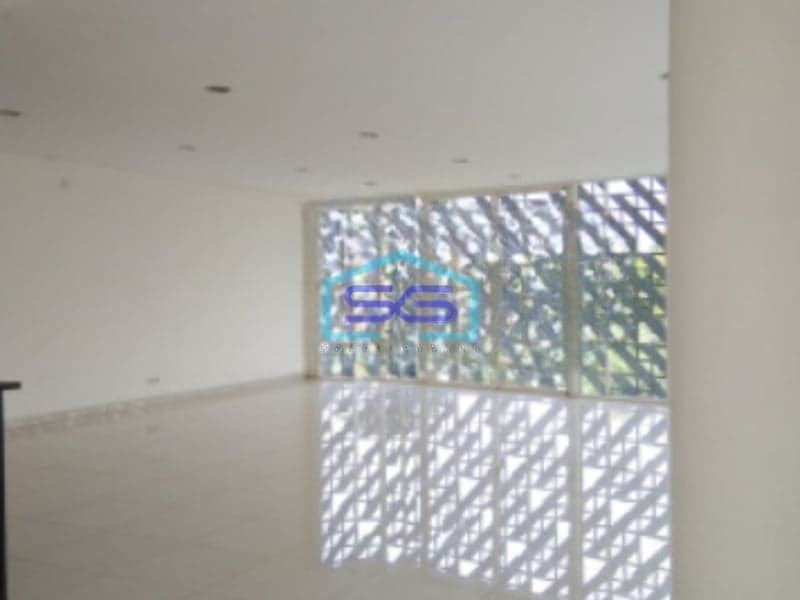 Disewakan Ruko Luas Tanah  195 m² Lokasi BSD Tangerang