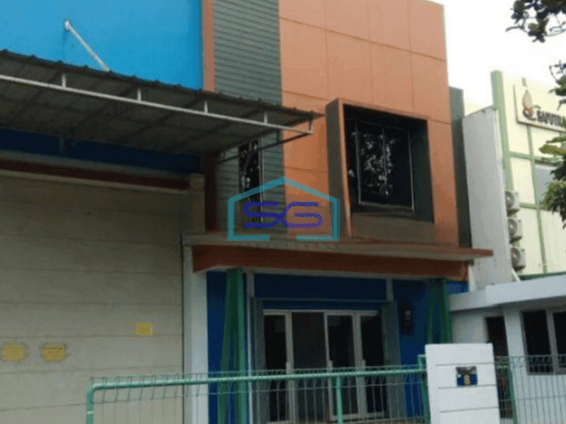 Disewakan Gudang Siap Pakai Luas Tanah 600 m² Ada Kantor di Setu Tangerang Selatan