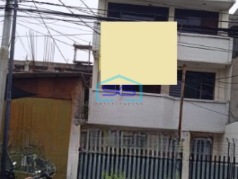 Disewakan Ruko 3 Lantai Luas Tanah 247 m² Lokasi Surabaya Kota