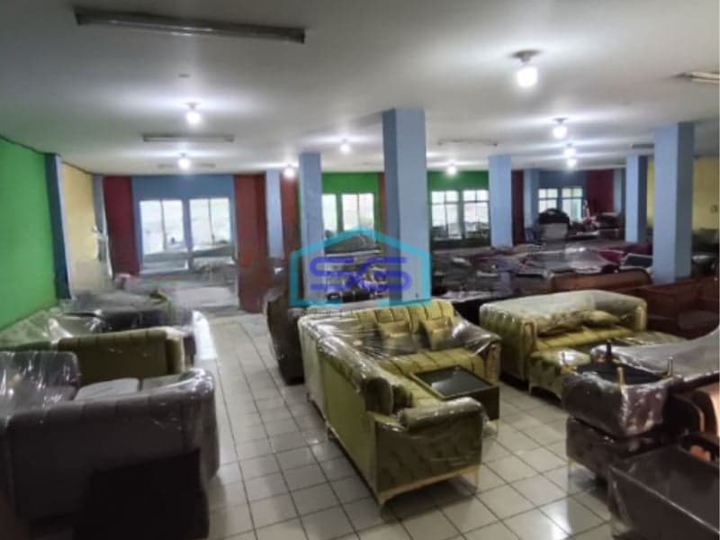 Disewakan Ruko Luas Bangunan 600 m² Lokasi Bebas Banjir di Tangerang