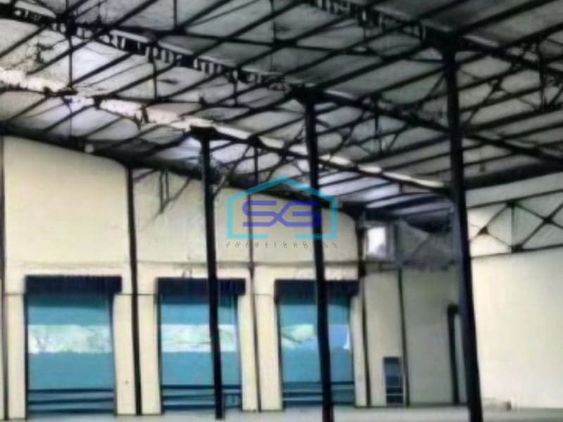 Dijual Gudang Bagus Ada Loading Dock Luas Bangunan  7000 m² Lokasi di Surabaya