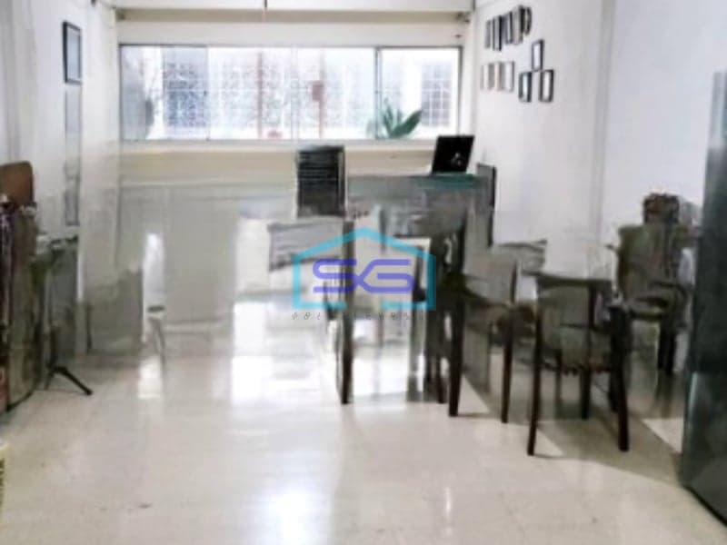 Disewakan Ruko Luas Bangunan  205 m² Lokasi Strategis di Jembatan Tiga Jakarta Utara