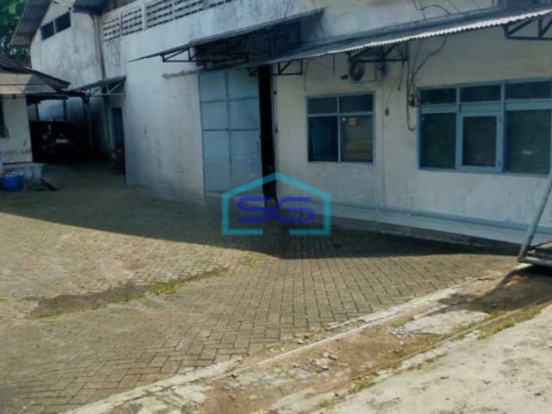 Dijual Gudang Luas Bangunan  900 m² Akses Container Lokasi Bitung Tangerang