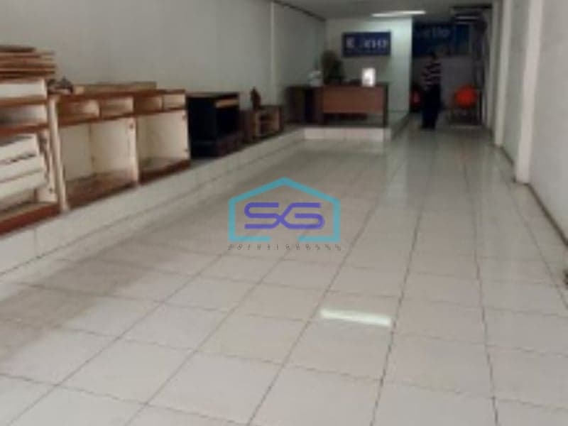 Dijual Ruko di Jalan Raya Roxy Jakarta Pusat Luas Bangunan 234m² HGB Bagus 3,5 lantai