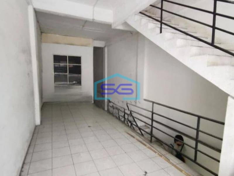 Disewakan Ruko di Jembatan Lima Jakarta Barat Luas Bangunan 320 m²