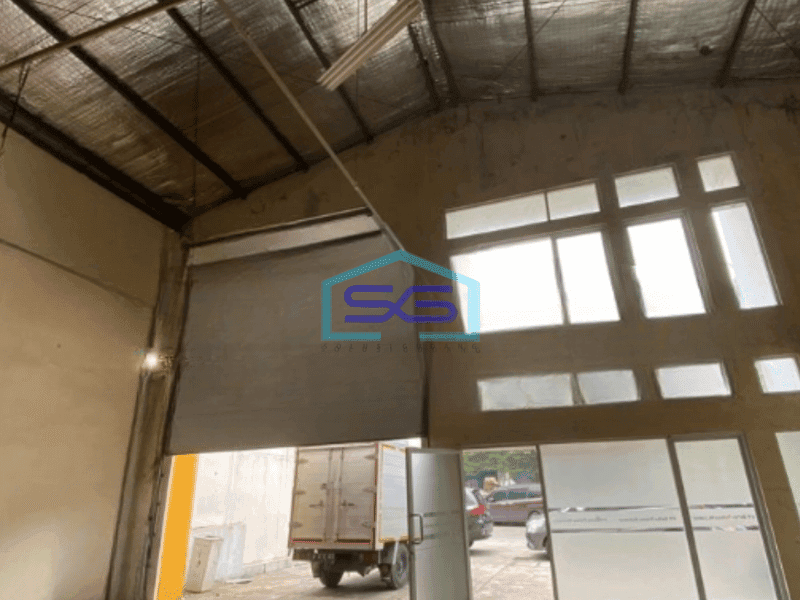 Disewakan Gudang Siap Huni Lokasi Bebas Banjir di Penggilingan Jakarta Timur Luas Bangunan 180 m²