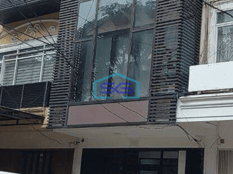 Disewakan Murah Dan Bagus Ruko 4 Lantai Luas 964 m² Akses 2mobil di Menteng Jakarta Pusat