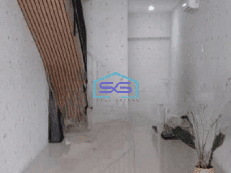 Disewakan Ruko Depan Jalan Raya Bekasi 2 Lantai