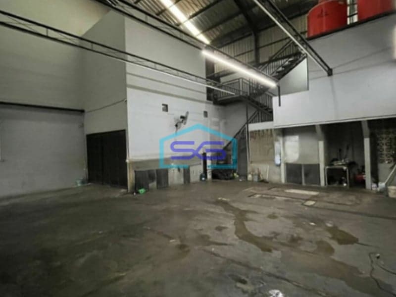 Dijual Ruang Usaha di Semarang Jawa Tengah Strategis LB 550m2