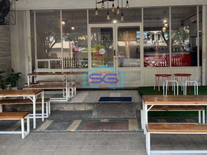 Dijual Ruko di Jalan Besar 3 Lantai di Kota Harapan Indah Bekasi LB 150m2