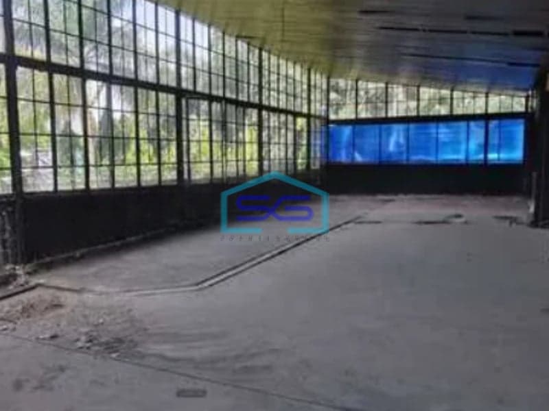 Disewakan Ruang Usaha Setiabudi Bandung Showroom Sebelah Rumah Mode Luas Bangunan  1500 m²