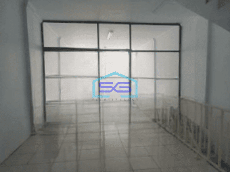 Disewakan Ruko Siap Huni Luas Bangunan 250 m² di Pluit Jakarta Utara