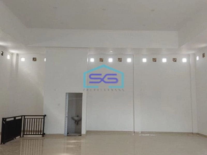 Disewakan Ruko Tempat Usaha Area Kerobokan Badung Bali LB 220m2