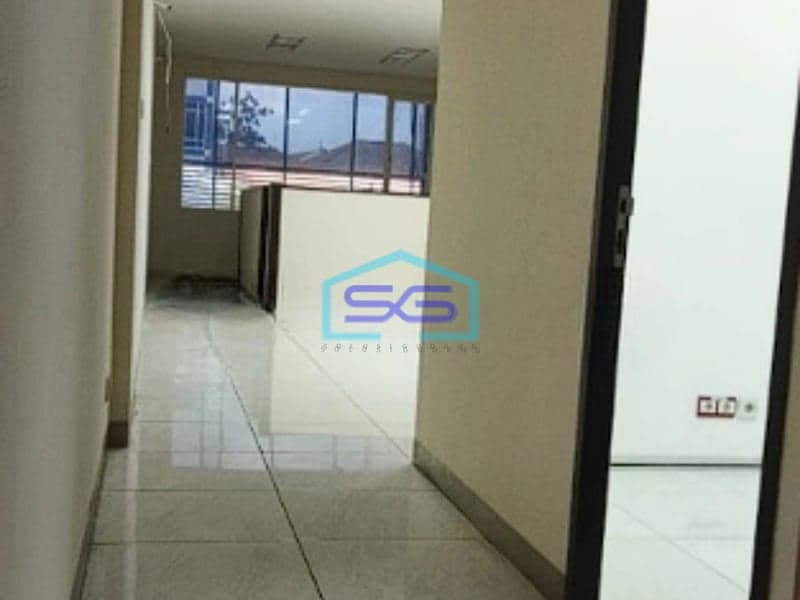 Dijual Cepat Ruko 3 Lantai di Jl. Tebet Raya Jakarta Selatan LB 250m2
