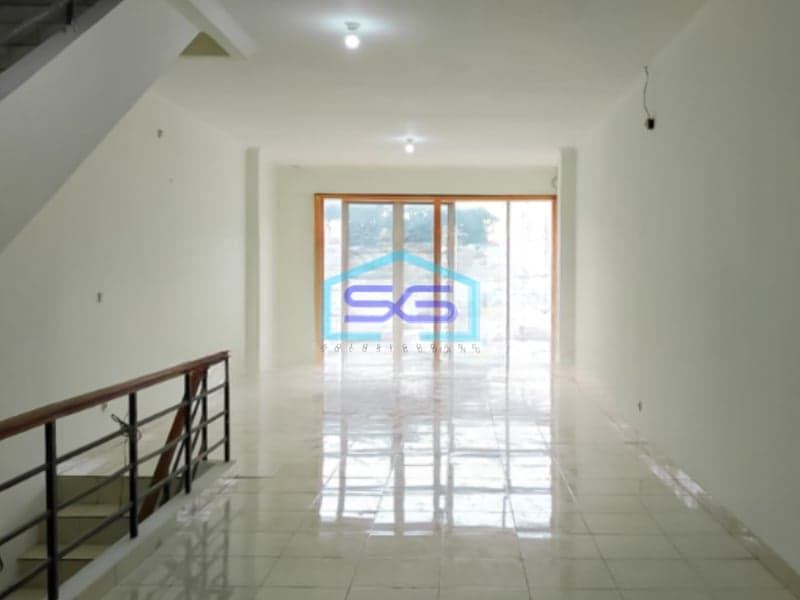 Dijual Ruko 3 Lantai Luas Tanah 171 m² Lokasi di Tangerang