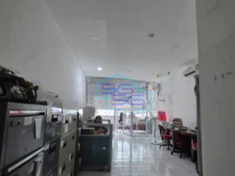 Disewakan Ruko 3 Lantai Luas Tanah 190 m² Lokasi di Jakarta Utara