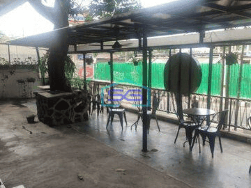 Disewakan Ruko Cocok Untuk Usaha Parkiran 8mobil di Pinggir Jalan Tebet Jakarta Selatan