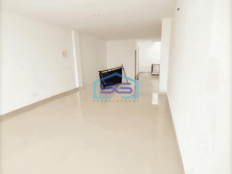 Disewakan Ruko 3 Lantai di Pantai Indah Kapuk Jakarta Utara LB 200m2