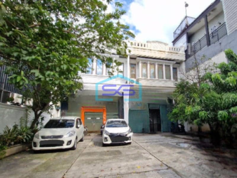 Dijual Ruko 3 Lantai Luas Tanah  216 m² Lokasi di Jakarta Selatan