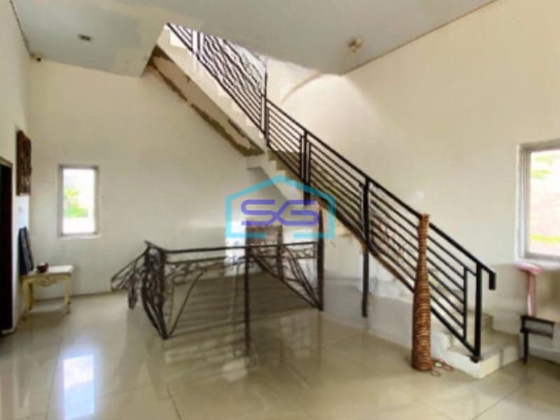 Disewakan Ruko Siap Pakai di Area Ramai Kemang Jakarta Selatan LB 200m2