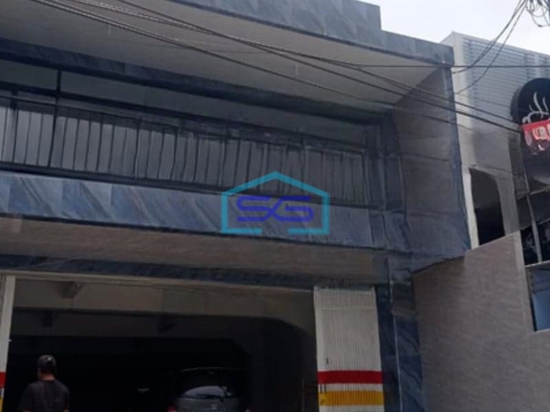 Disewakan Ruko 3 Lantai Luas Bangunan 300 m² Lokasi Blimbing Malang