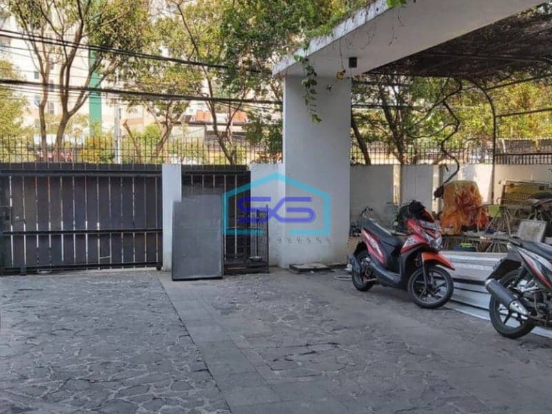 Dijual Gedung 4 Lantai di Jalan Arteri Kelapa Gading Jakarta Utara LB 700m2