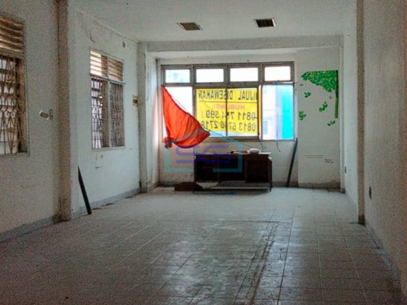 Dijual Ruko 3,5 Lantai 1 Unit Jalan Veteran Palembang LB 168m2