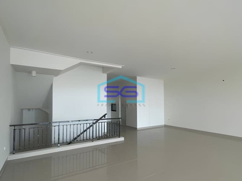 Dijual Ruko Bangunan 3 Lantai Strategis di PIK Jakarta Utara LB 360m2