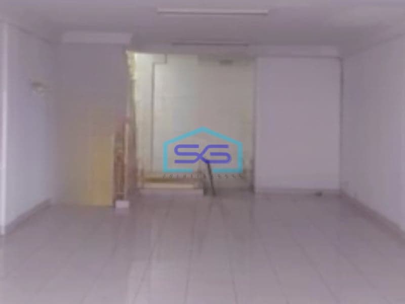 Disewakan Ruko Luas Bangunan 300 m² Lokasi Tanjung Duren Jakarta Barat