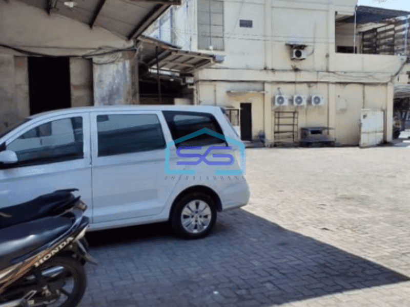 Disewakan Gudang Kantor Area Dekat Kerobokan Bali Luas Tanah 1800m2