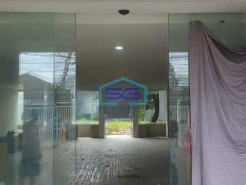 Disewakan Ruko 2 Lantai Luas Bangunan  1100 m² Lokasi Jakarta Barat