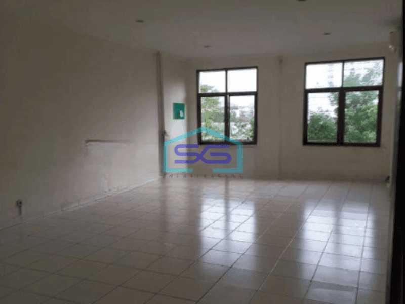 Disewakan Ruko Lokasi Strategis di Gatot Subroto Bandung Luas Tanah  100 m²