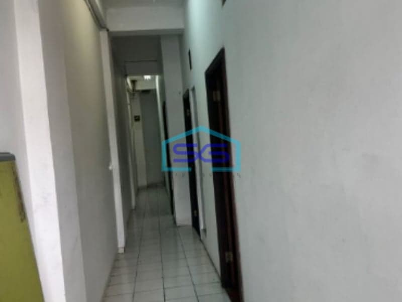 Disewakan Ruko 3 Lantai di Radin Inten Duren Sawit Jakarta Timur Luas 60m2