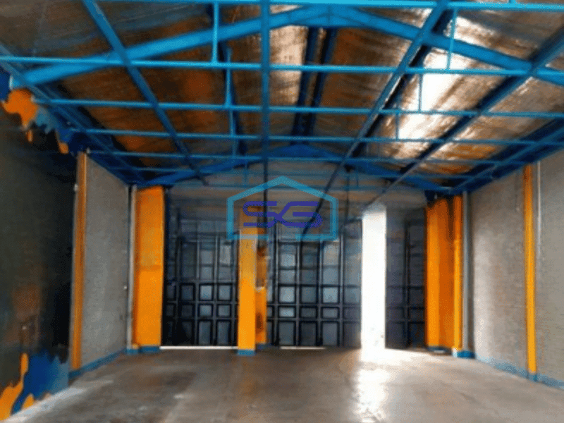 Disewakan  Ruko Lokasi Strategis di Jalan Utama Nusukan Solo Luas Bangunan 170 m²