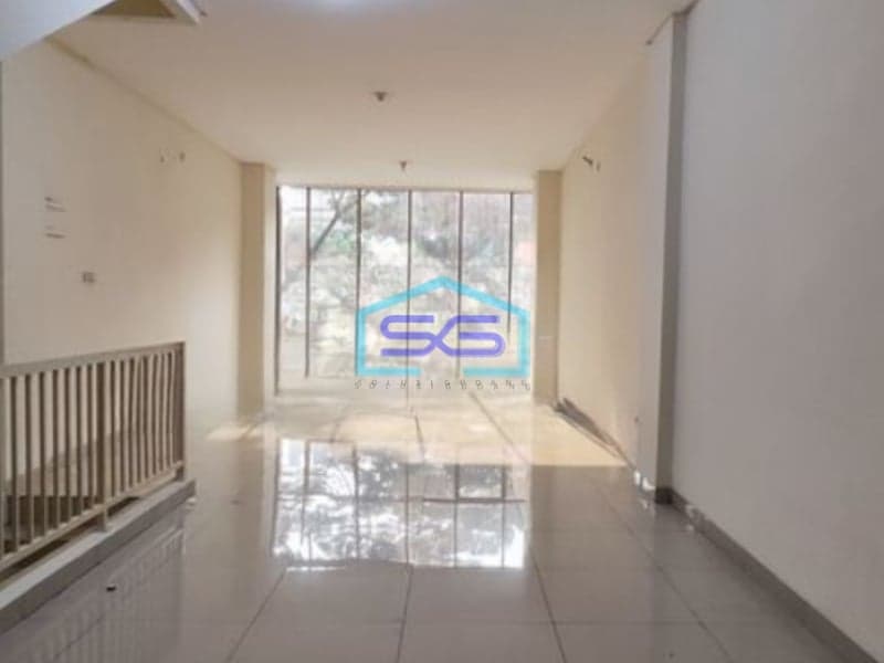 Dijual Ruko 3 Lantai Luas Bangunan  200 m² Lokasi Jakarta Barat