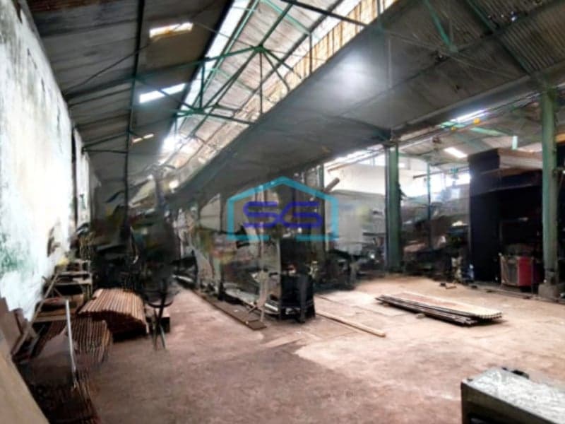 Dijual Gudang Luas Bangunan  1000 m² Lokasi Bebas Banjr di Blimbing Malang Jawa Timur