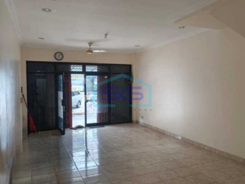 Disewakan Ruko di Kelapa Gading Jalan Utama Jakarta Utara LB 123m2