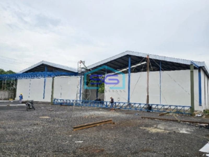 Dijual Gudang Luar Kawasan Akses Container di Cikarang Timur Bekasi LT 4573m2