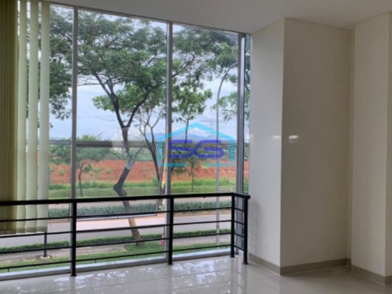 Disewakan Ruko di BSD Serpong Tangerang Bangunan 3 Lantai Luas Bangunan 195m2