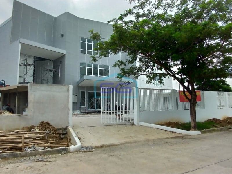 DISEWAKAN GUDANG BARU DUA LANTAI DI CIKARANG