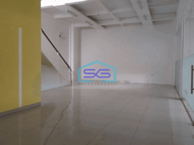 Disewakan Ruang Usaha Cocok Untuk Segala Bisnis Luas Bangunan  1000 m² di Geger Kalong Bandung
